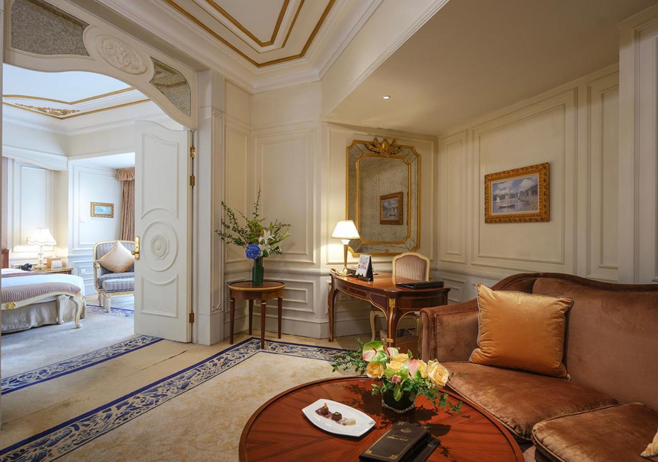 Legendale Hotel Beijing Exterior photo