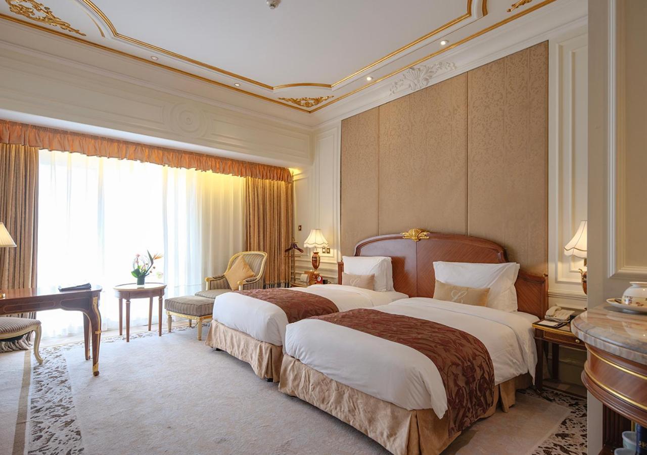 Legendale Hotel Beijing Exterior photo
